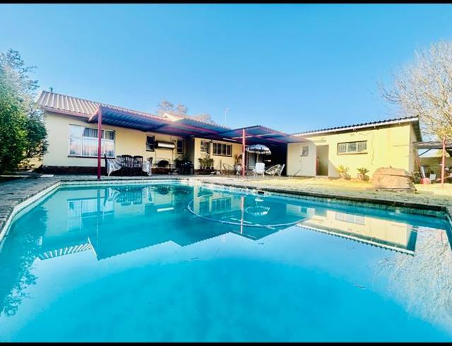 3 BEDROOM HOUSE FOR SALE IN VANDERBIJLPARK CE 5